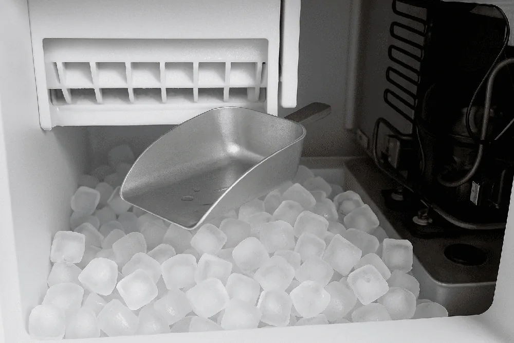 Ice Machine — photo 3